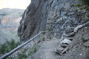 Trail to Emperor Falls